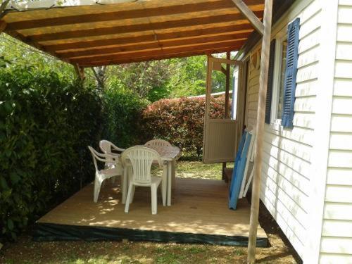 Camping Maeva Escapades Au P'Tit Bonheur Peyrillac-et-Millac Exterior foto